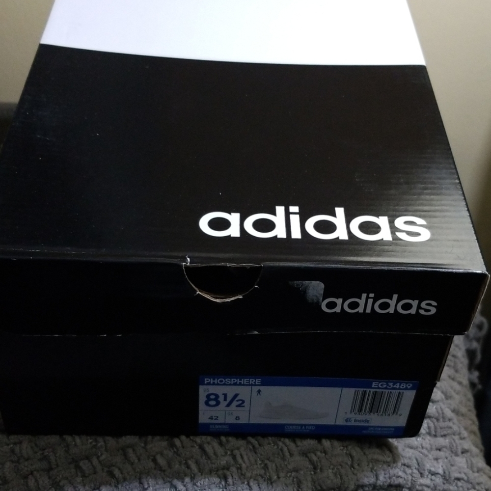 Adidas phosphere 8.5 running shoe white